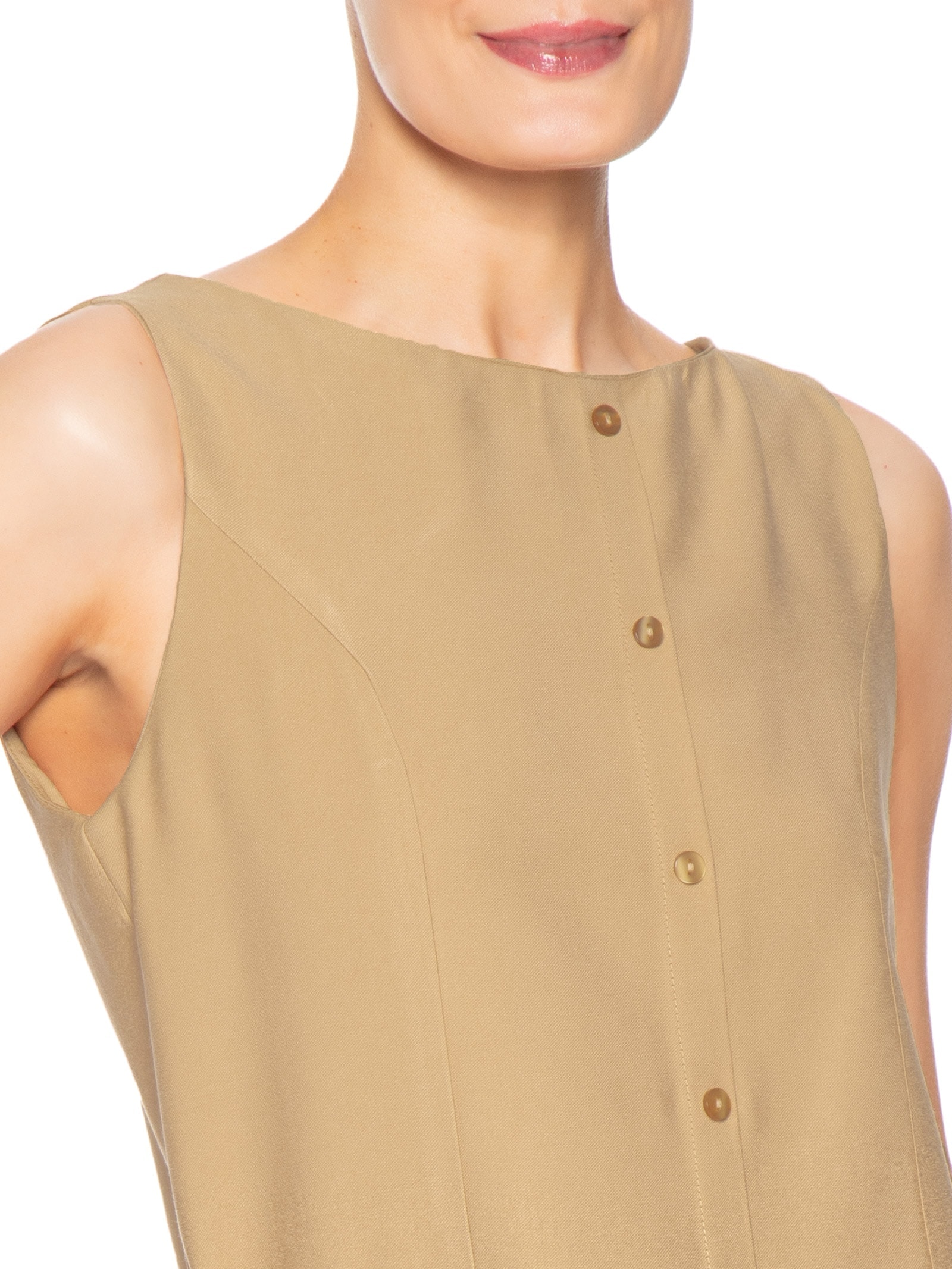Vestido Curto Decote Canoa Bege Basiq