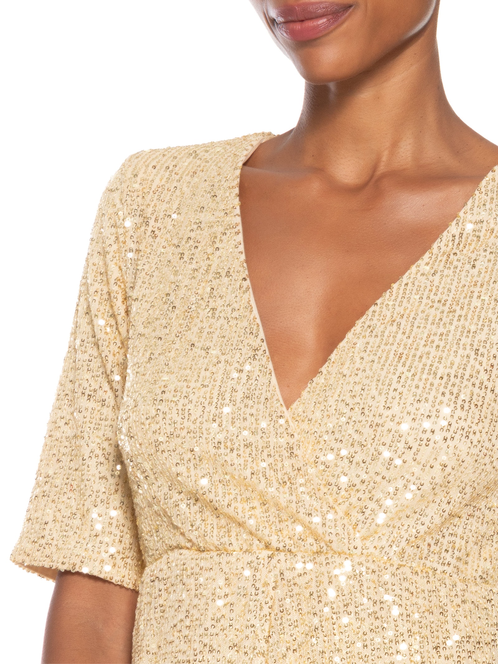Vestido Curto Em Paetê Dourado Market 33