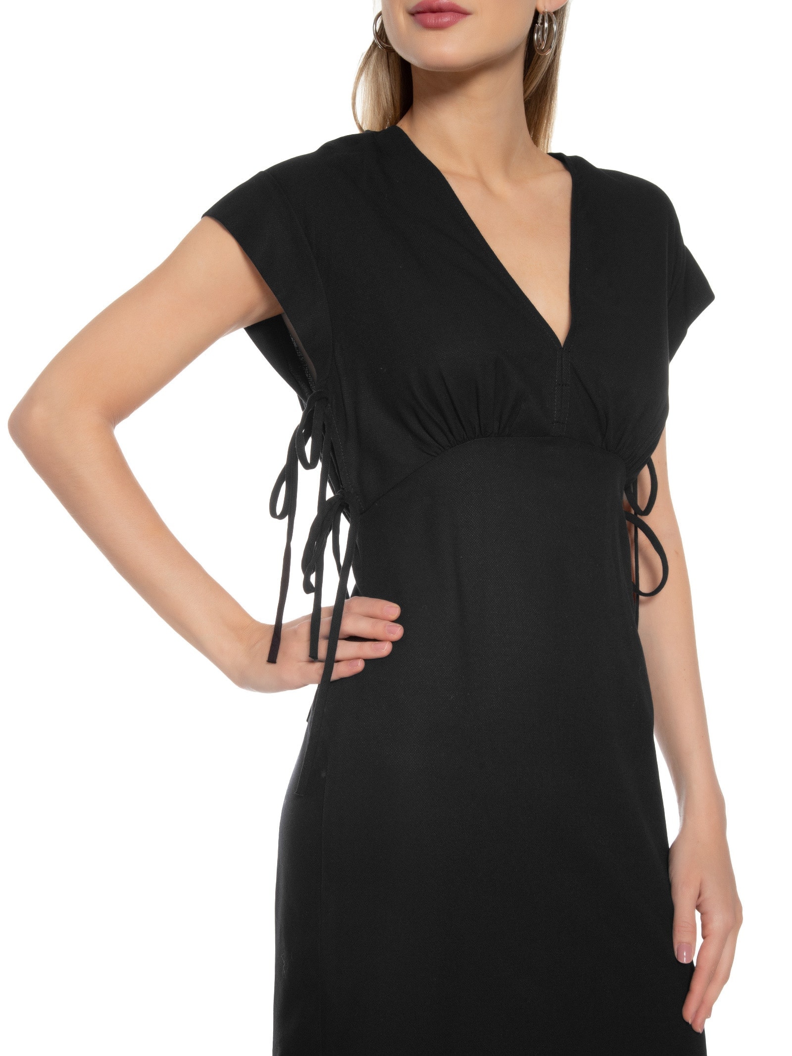 Vestido Decote V Preto Colcci
