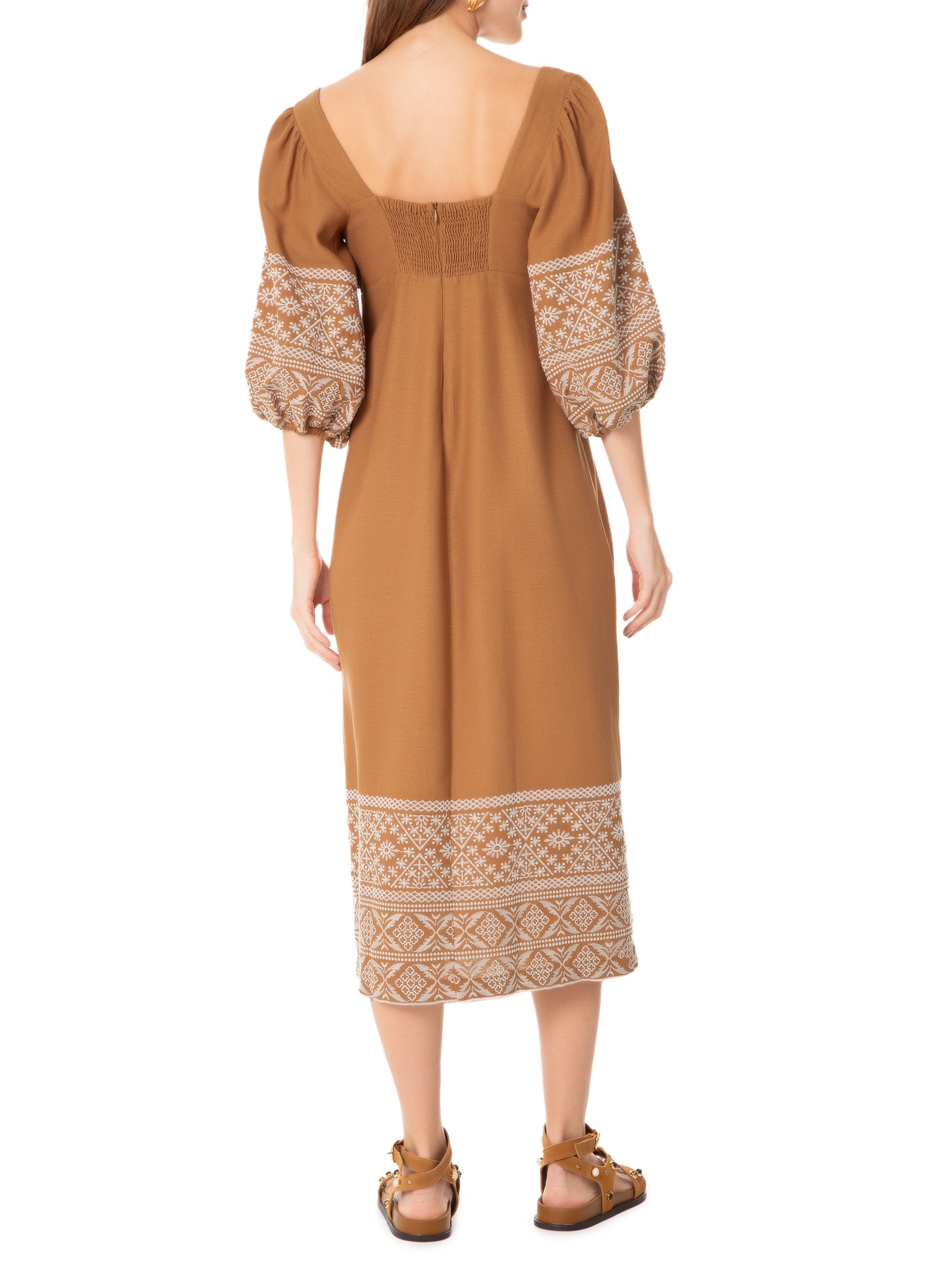 Vestido Linho Bordado Andarilhos Marrom Cantão