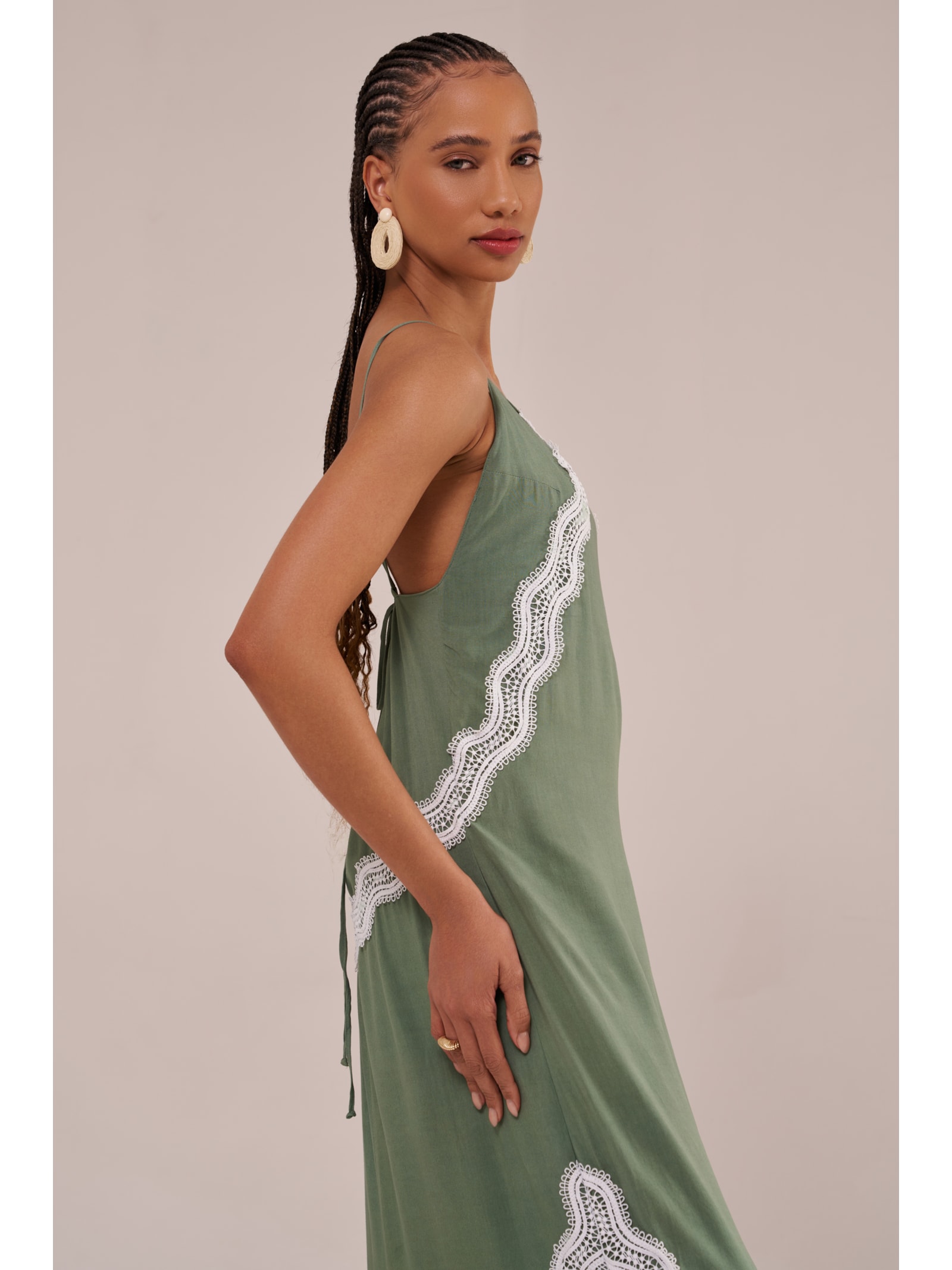 vestido longo com alças finas e guipuire paraty Suntime