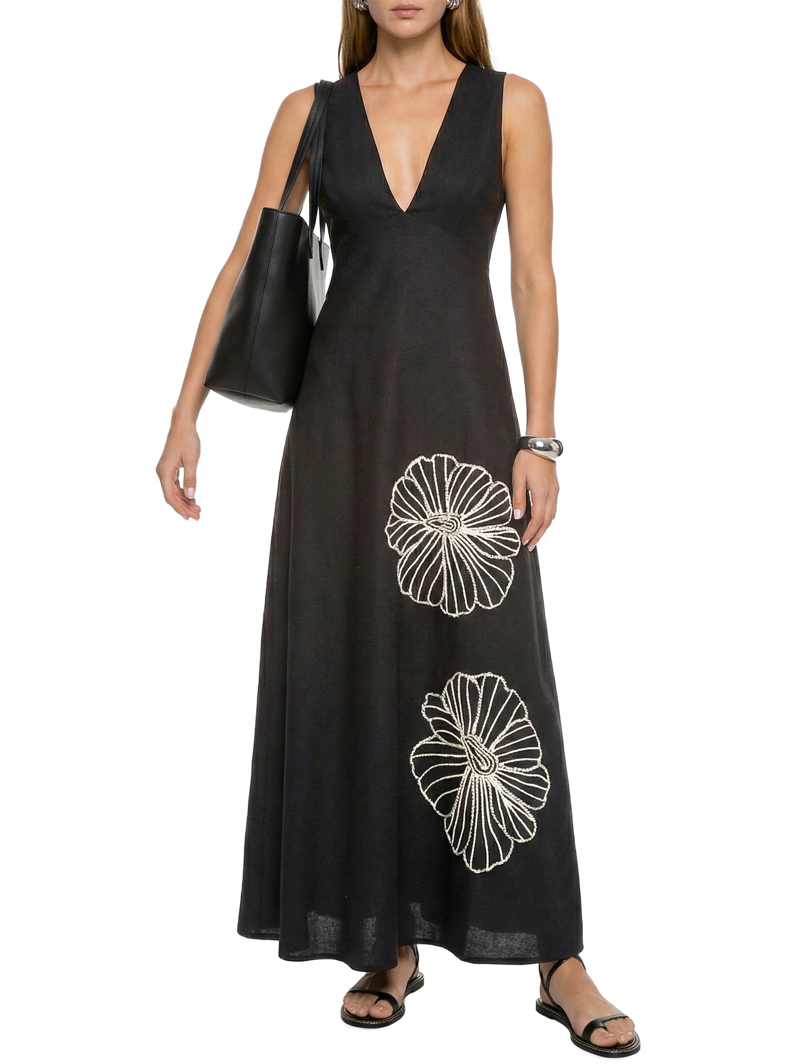 Vestido Longo Liso Bordado Preto Cacay