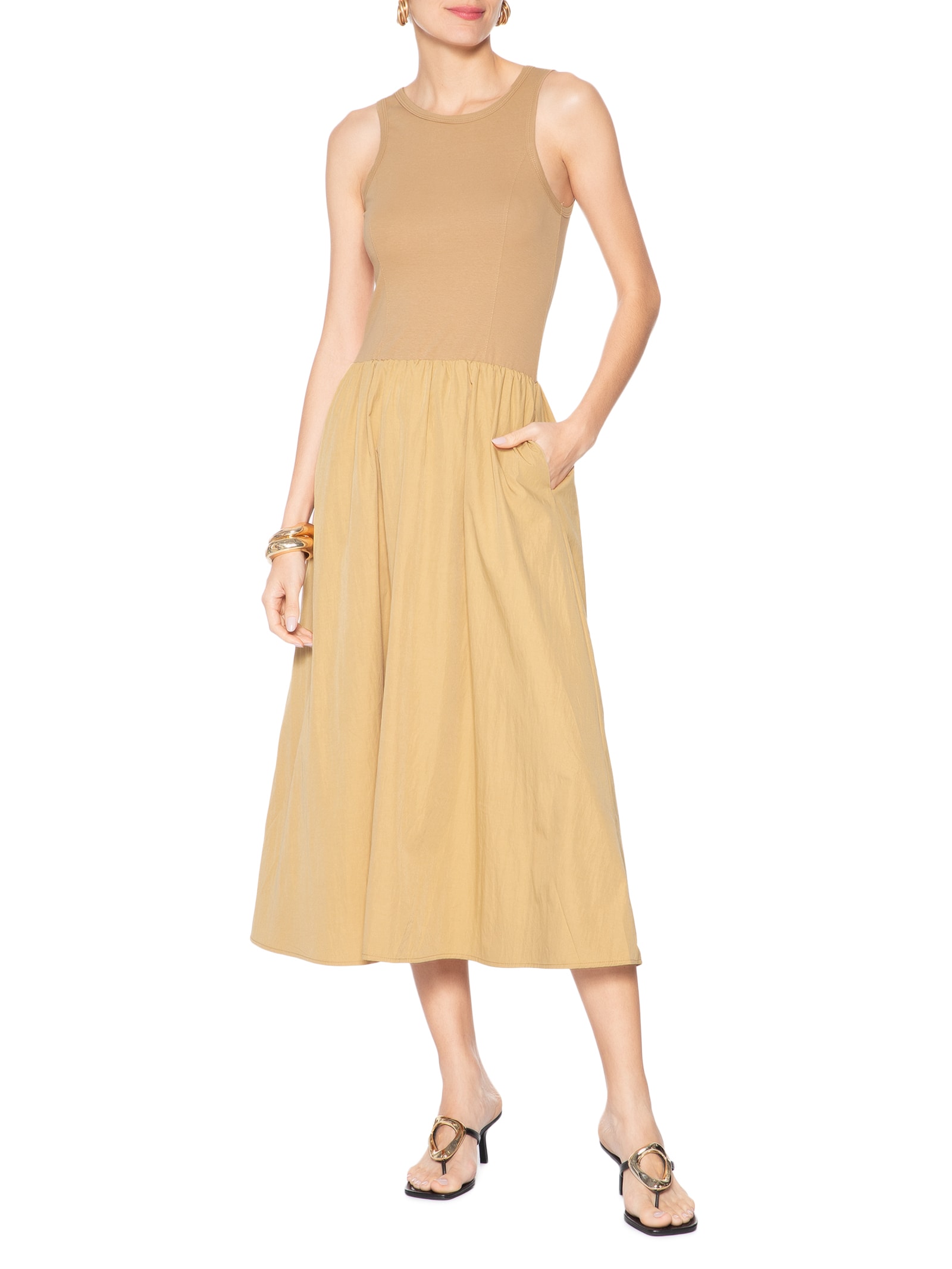 Vestido Midi Bege Market 33