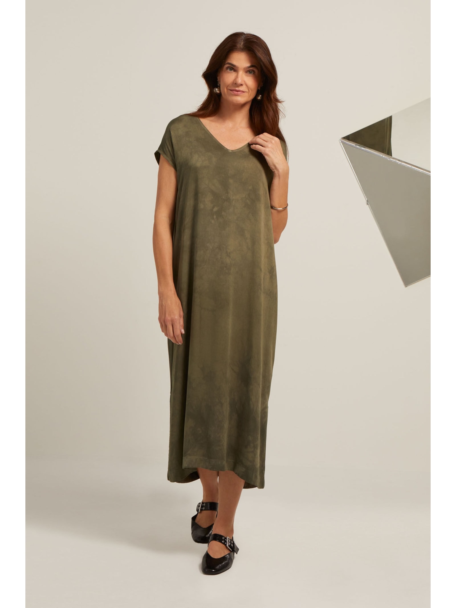 Vestido Midi Dye Verde Militar Sophie Yogini
