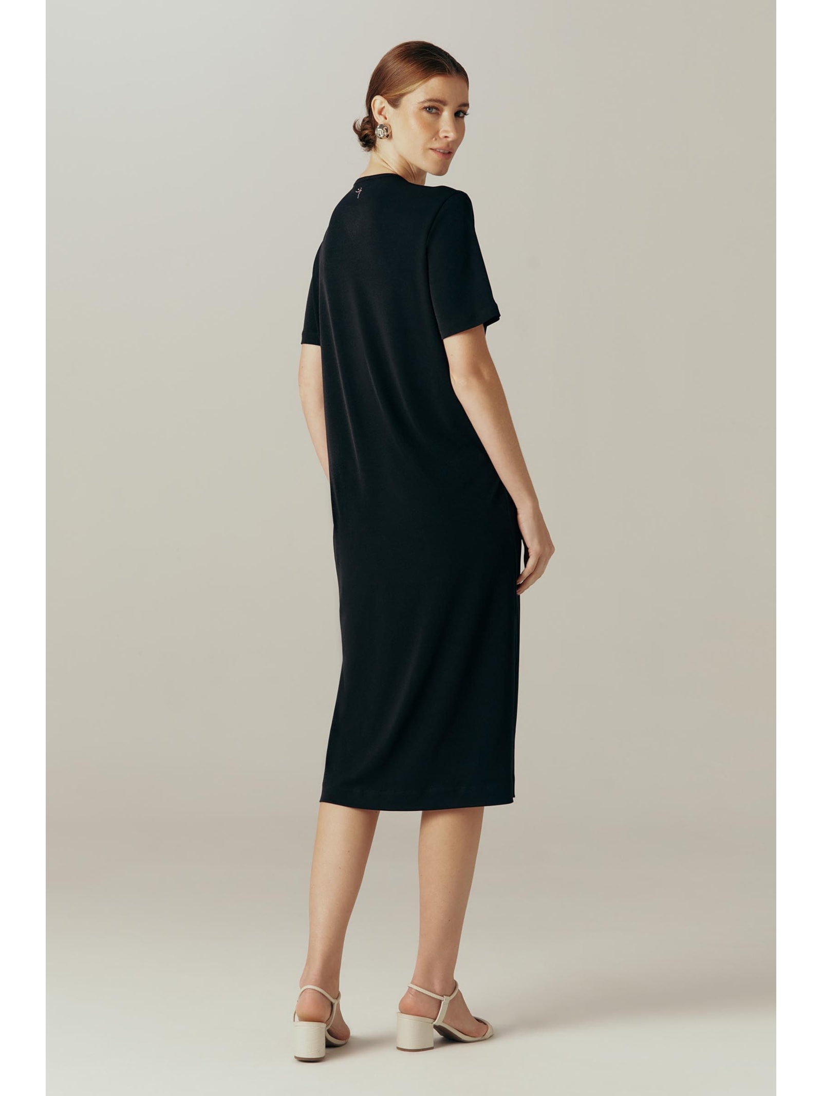 Vestido Midi Nó Preto Cristina Yogini