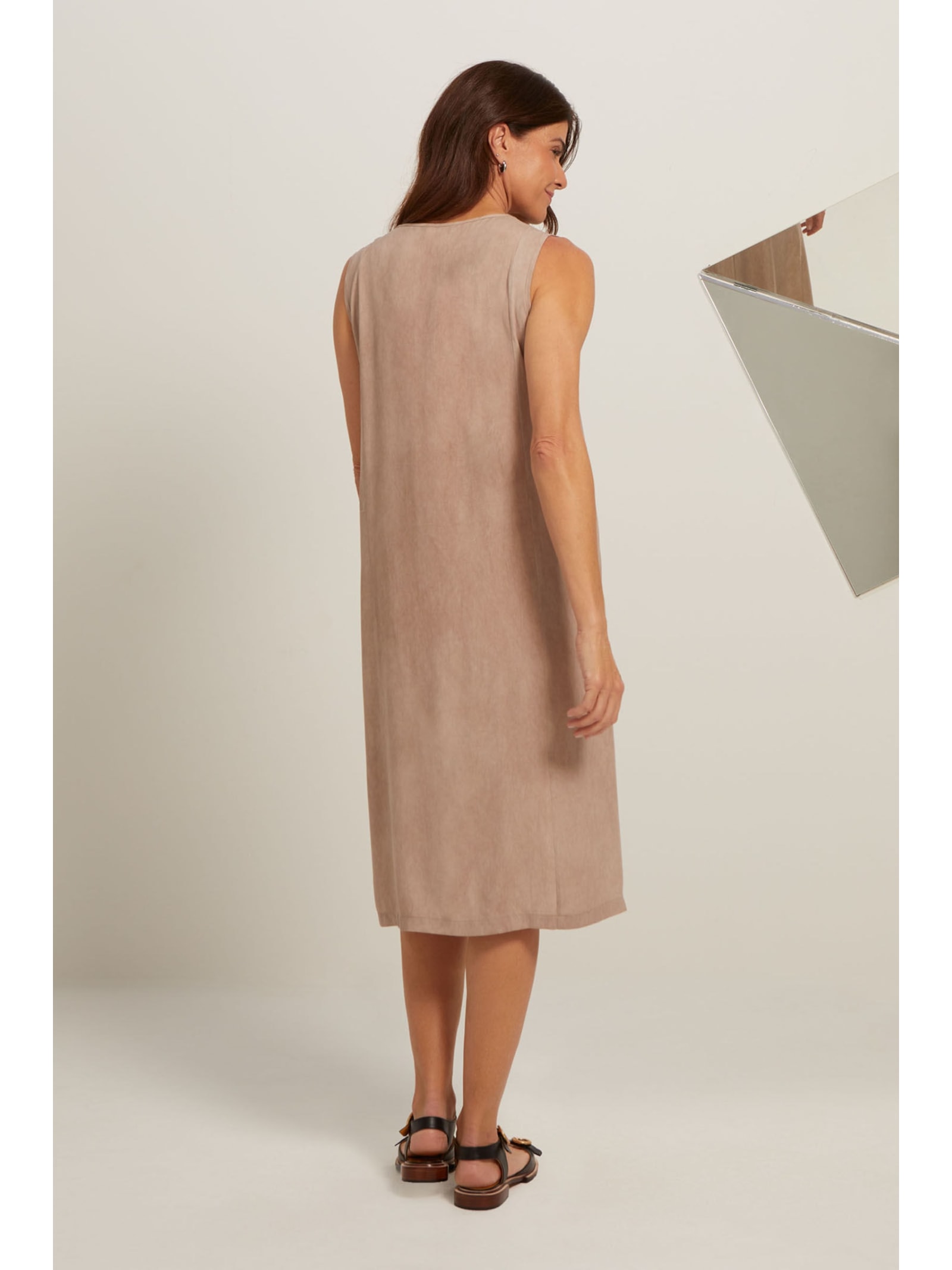 Vestido Regata Midi Fendi Carine Yogini